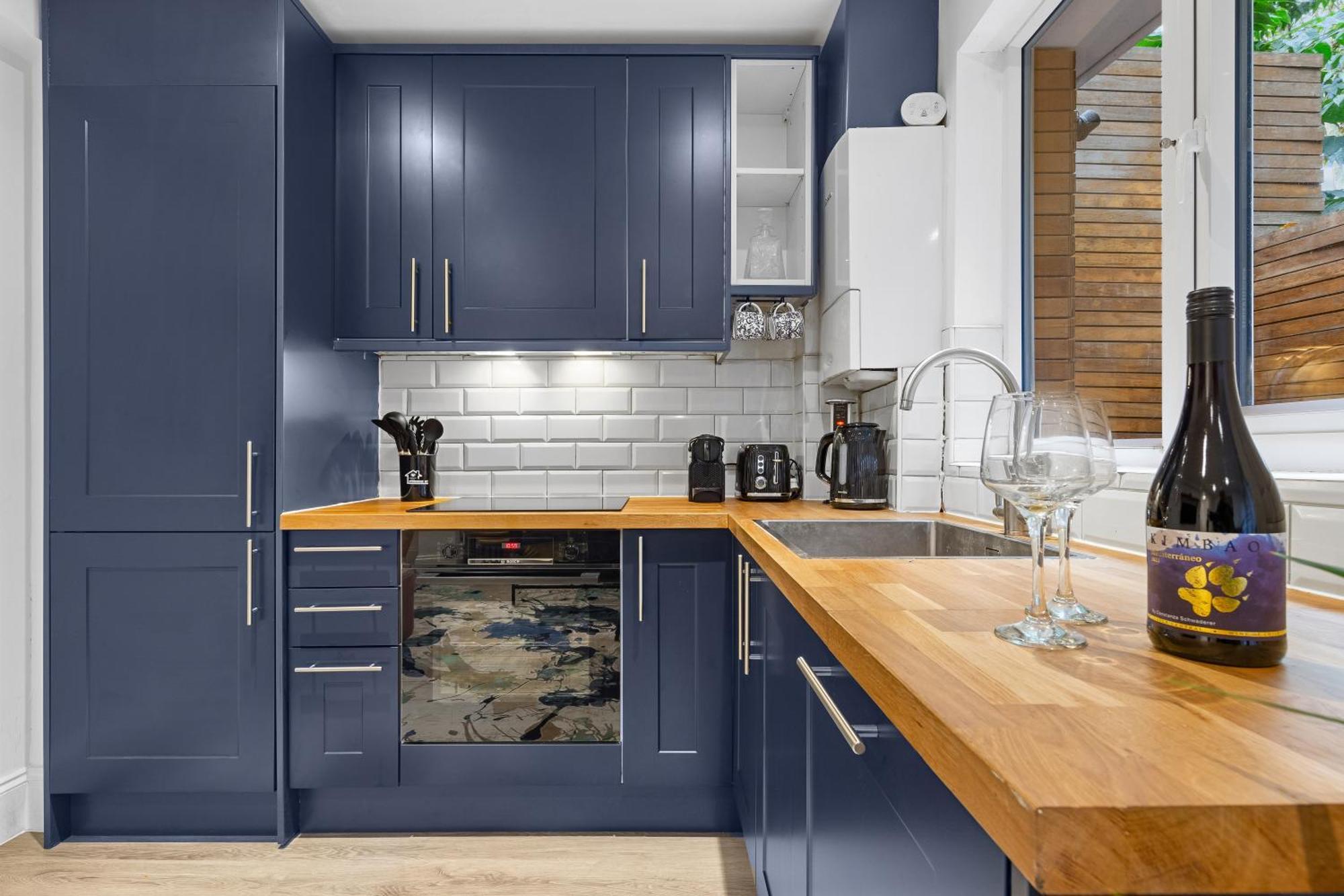 Modern 1 Bed Flat In Barnes Near River Thames Apartment London